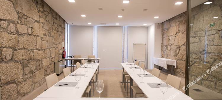 卡里斯波尔图里贝拉酒店(Hotel Carris Porto Ribeira)图片