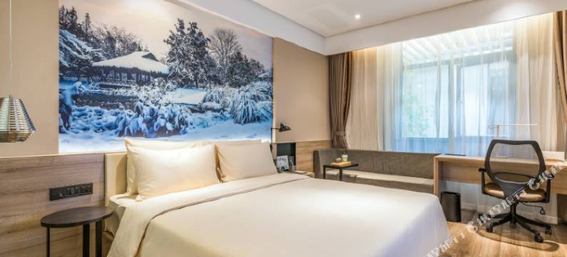 杭州西湖湖滨断桥残雪亚朵酒店图片