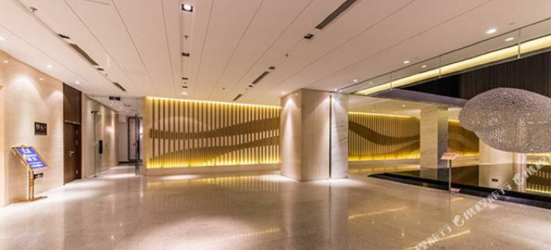 日光海岸度假公寓(青岛中联自由港湾店)图片