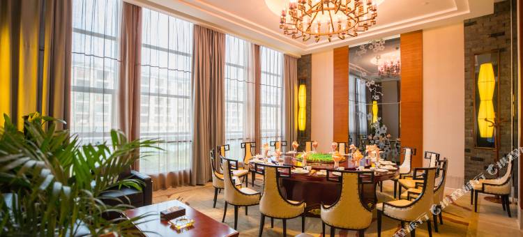 华容华冠君豪大酒店图片