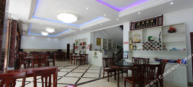 雅安君豪怡鑫酒店(碧峰峡店)图片