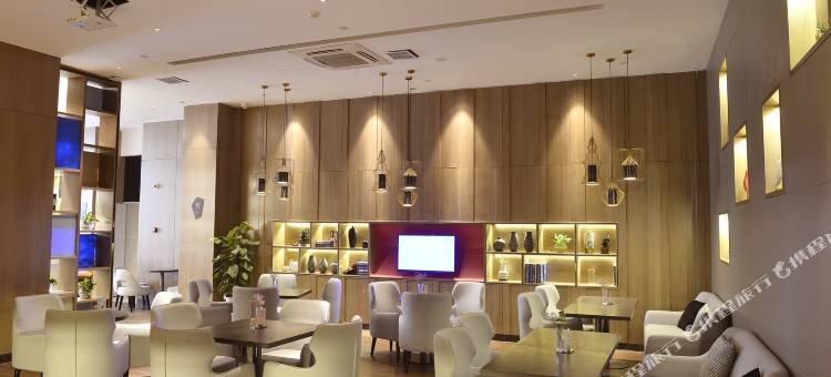 宜尚酒店(荆门银泰城荆楚理工学院店)图片