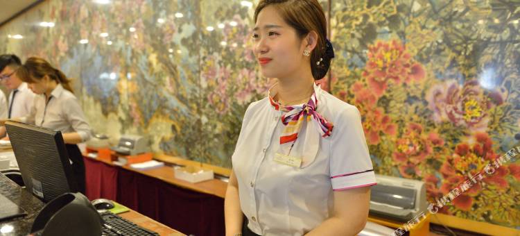 大连昱圣苑国际酒店(罗斯福广场西安路地铁站店)图片
