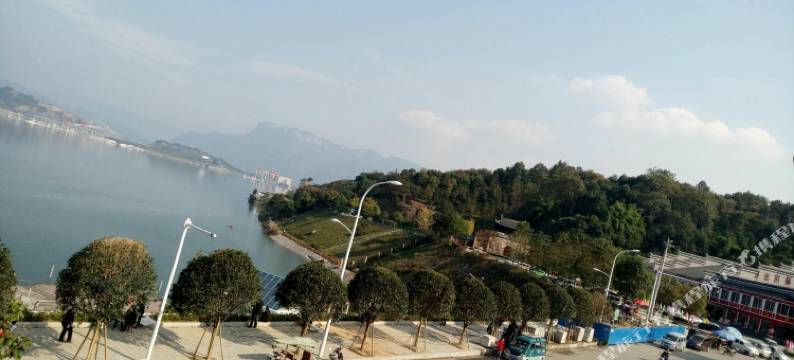 秭归卧龙宾馆图片