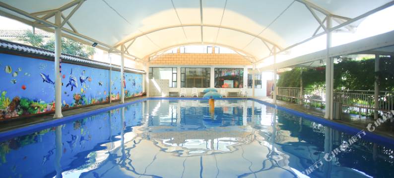 洱源俪水温泉假日酒店图片