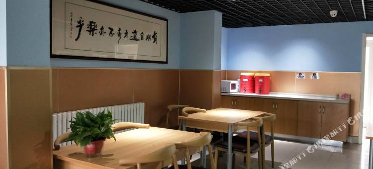 易佰酒店(济南高铁西客站店)图片
