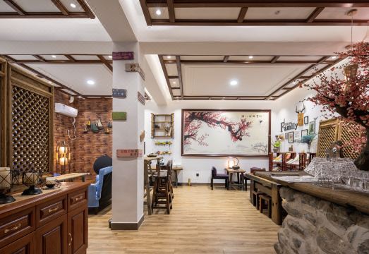 Floral Hotel · Plum Garden Mount TaiHotel Overview