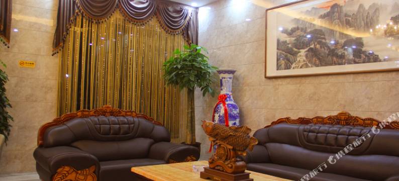 良友大酒店(阿克苏太百购物中心店)图片