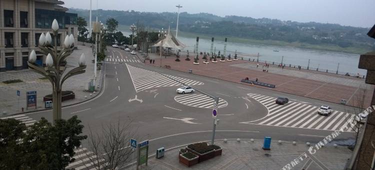 合江荔锦酒店(音乐喷泉广场店)图片