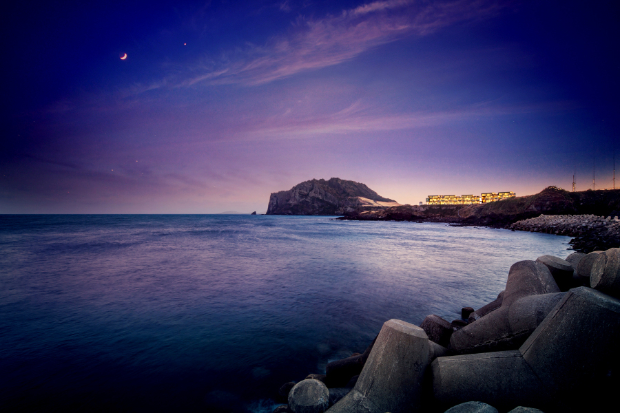Cloud Pool & SpaOver view