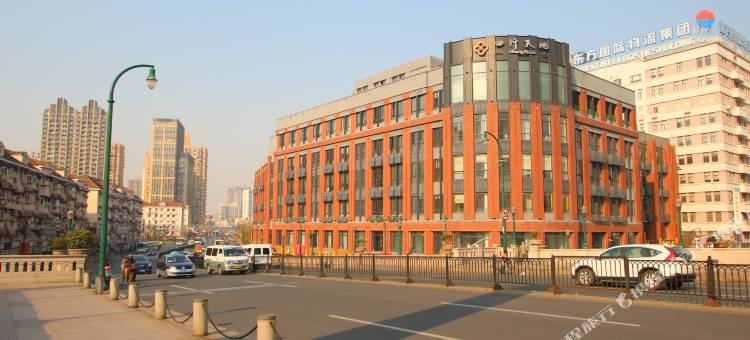 上海北士大酒店(人民广场地铁站四行仓库店)图片
