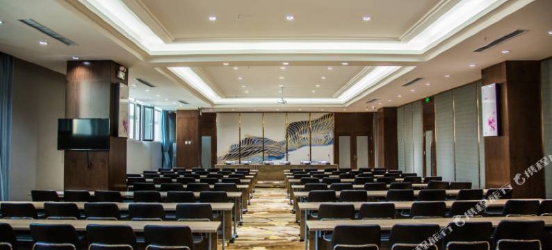 伊正酒店(呼和浩特万达广场市政府地铁站店)图片