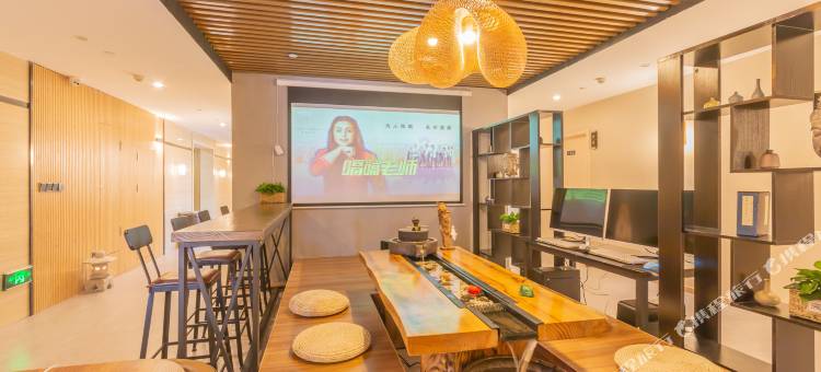 星城空禅精品社交青年旅社(杭州婺江路地铁站店)图片