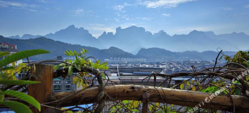 梦回湘西主题客栈(张家界天门山店)图片