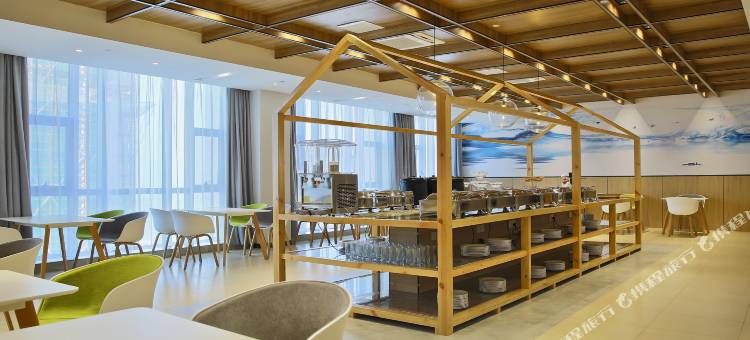 雷克泰国际酒店(高铁北站店)图片