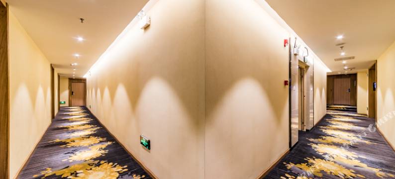 云上酒店(贵阳高铁北站店)图片