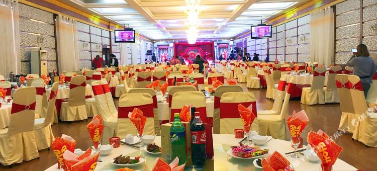 青岛海滨花园大酒店(五四广场高雄路地铁站店)图片