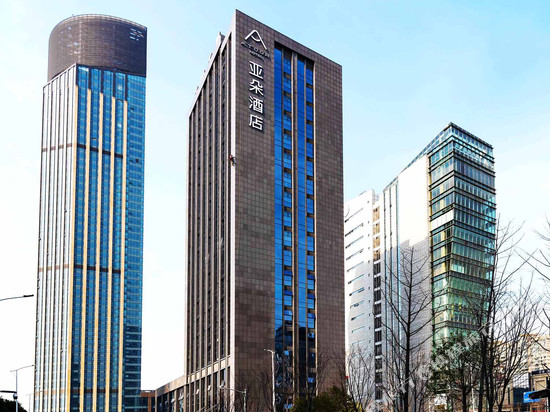 嘉兴南湖世贸中心亚朵酒店