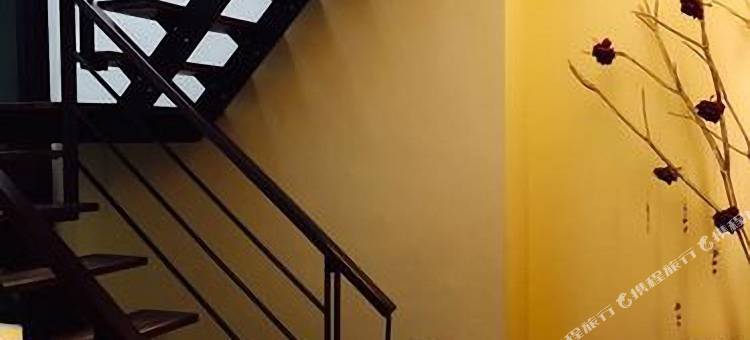 屏东金沙湾二馆时尚旅店图片