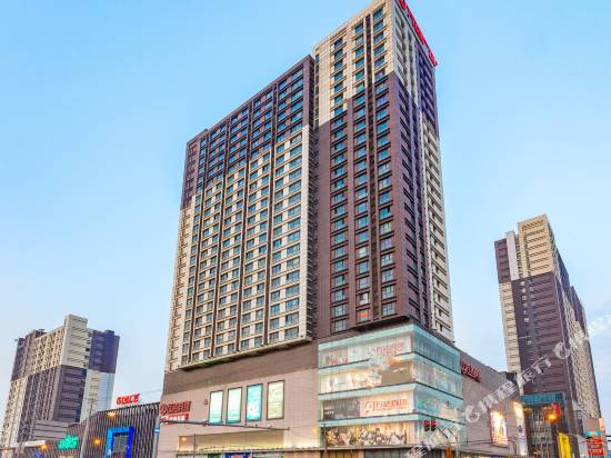 素居酒店式公寓(上海周浦萬達店)