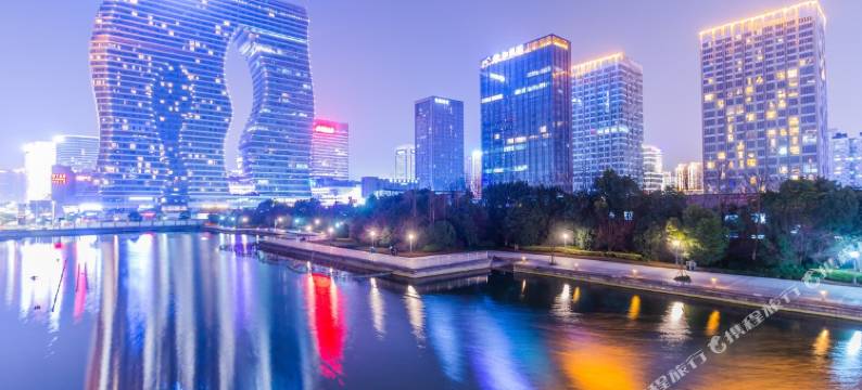 杭州轻尘漫居酒店(星光大道店)图片