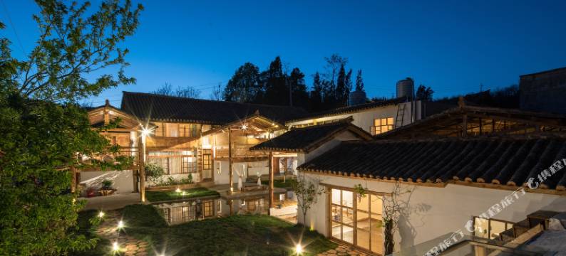 莫兮子吟·禅意半山民宿(昆明机场店)图片