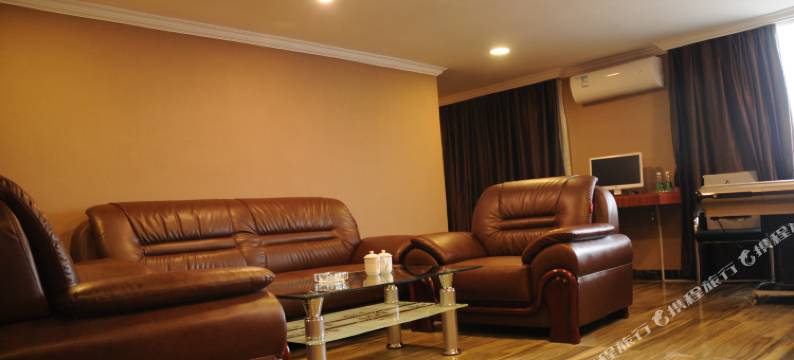 雷州华侨假日大酒店图片