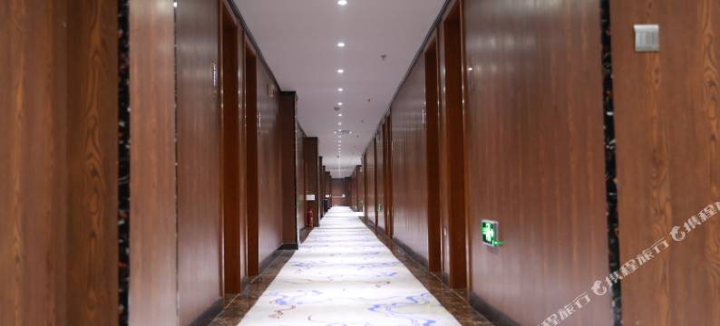 速8酒店(梅河口欧亚购物中心店)图片