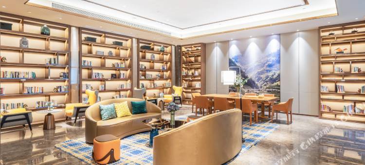 中山西区兴中广场亚朵酒店图片