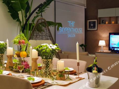 三聯天空閣樓酒店