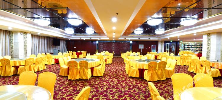 泰安泰山贵宾楼酒店(红门店)图片