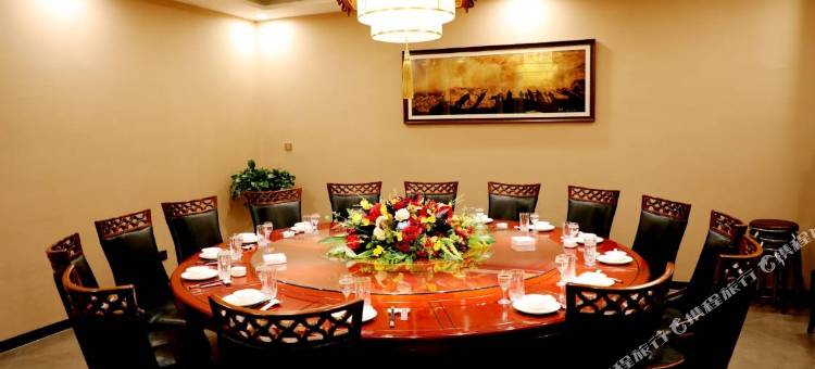 振源酒店(临河高铁站店)图片