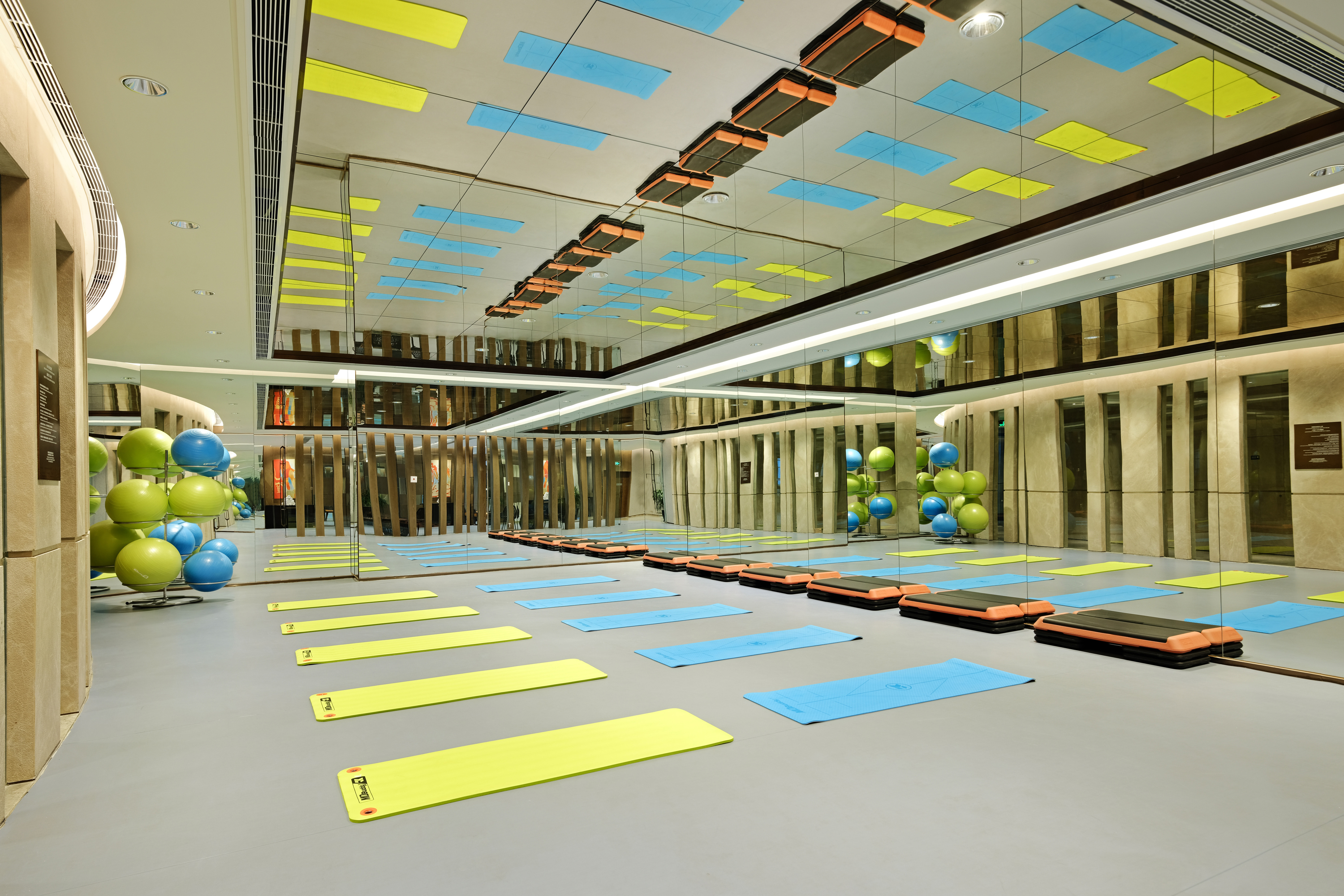 HUALUXE Hotels and Resorts WUHUOver view