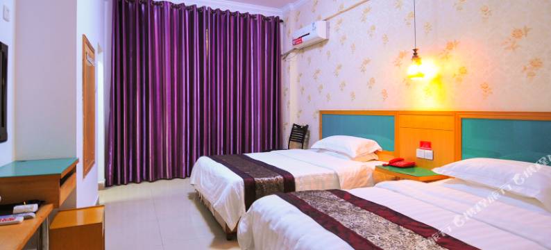 三亚义德隆宾馆(三亚湾海月广场店)图片