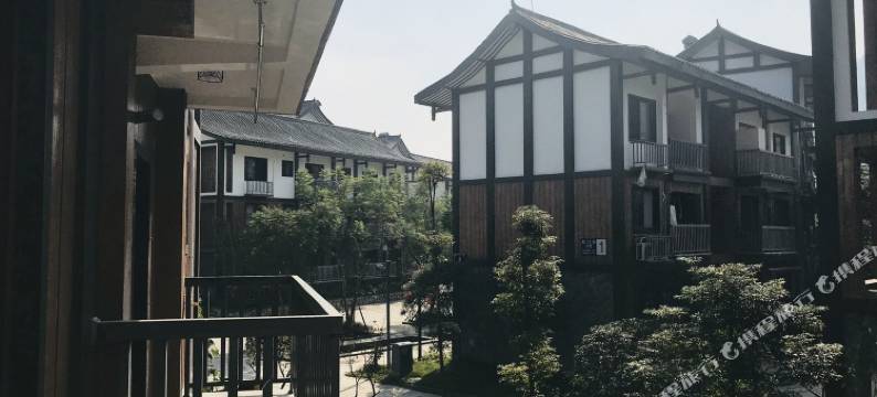 乐山若里民宿图片