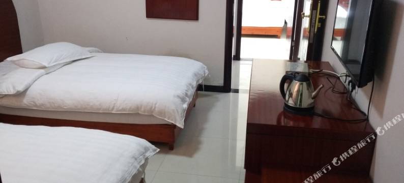 池州一家亲山庄图片