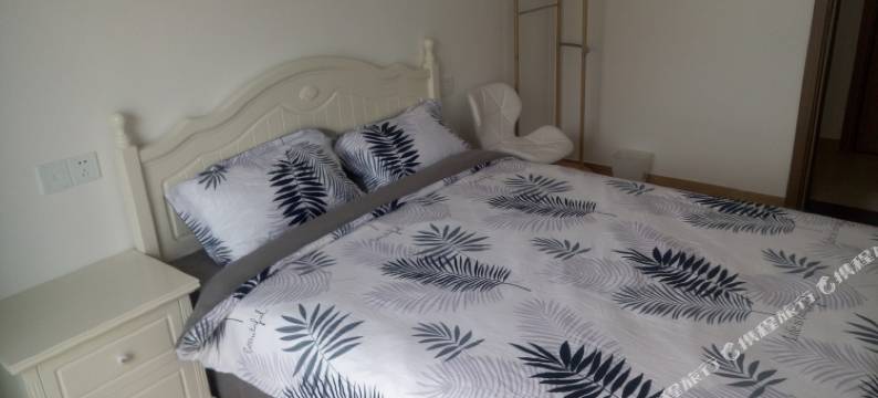 十里银滩巽寮湾对面海边房源不限行自助入住公寓(石化大道东分店)图片