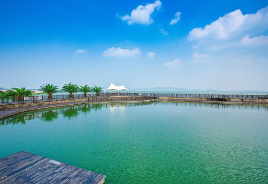 Seagull Huxin Island Resort SuzhouHotel Overview