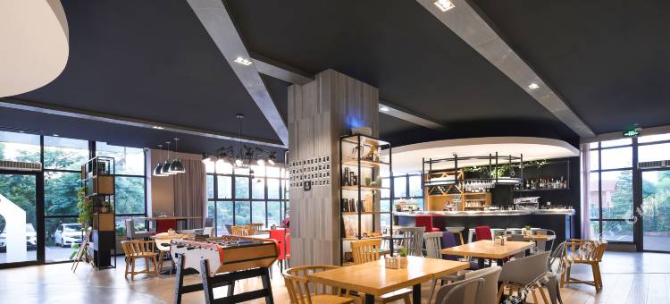 康铂酒店(南京江宁河海大学地铁站店)图片