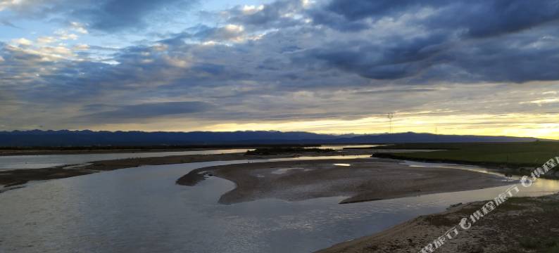 青海湖鸟岛牧人家帐房宾馆图片