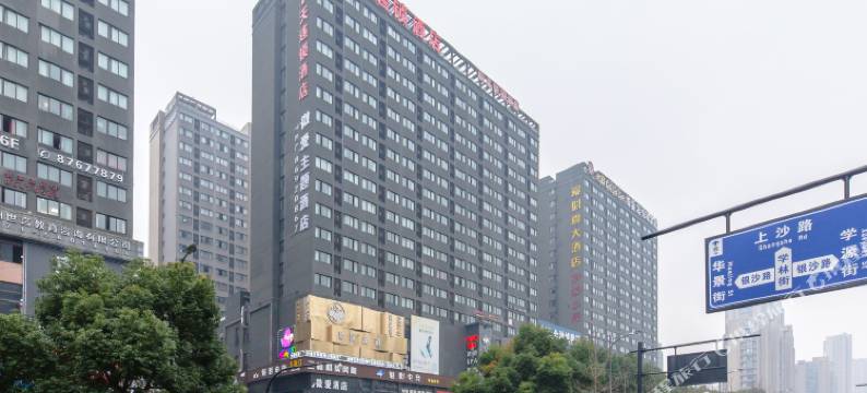 微爱电竞酒店(杭州电子科技大学高沙路地铁站店)图片