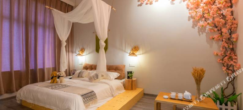 山水港湾酒店(北部湾广场老街店)图片