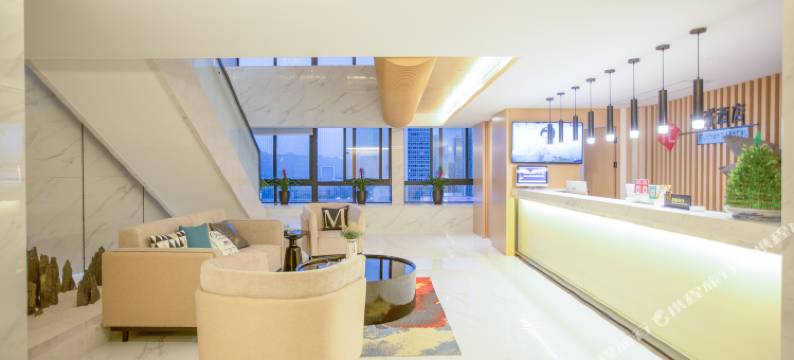 富诚酒店(重庆大学城轻轨站熙街店)图片