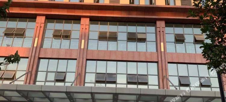 武汉鑫曼宾馆(湖北大学店)图片