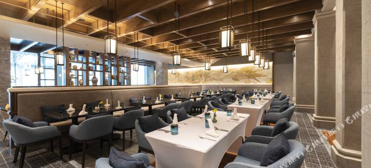 华美达广场温德姆(Ramada Plaza by Wyndham Chao Fah Phuket)图片