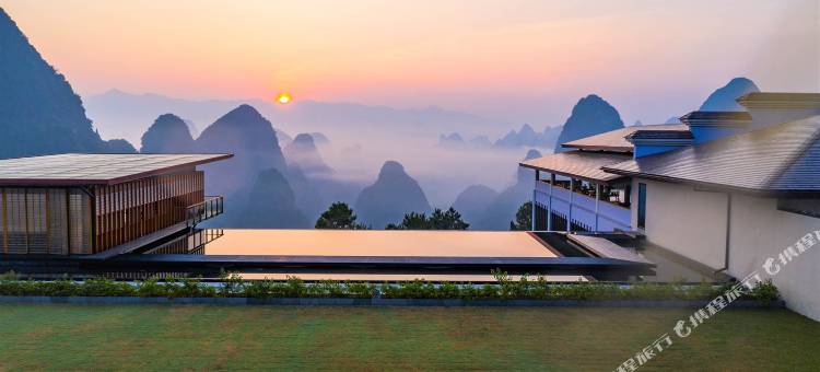 阳朔画山云舍图片