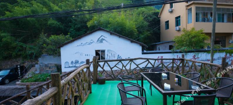 莫干山裸生活客栈图片