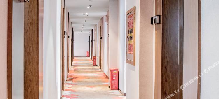 悦璟酒店(长沙五一大道迎宾路口地铁站店)图片