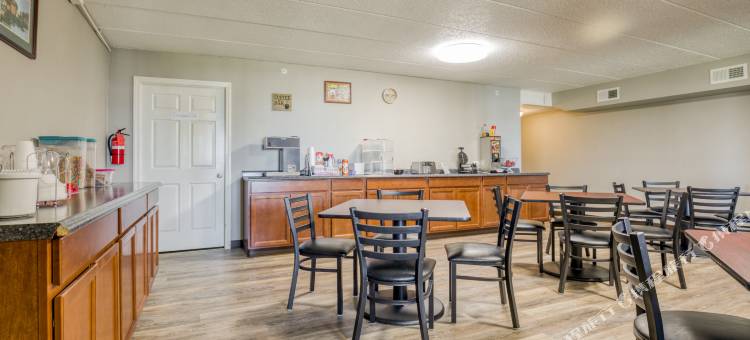 门罗市费尔布里奇快捷酒店(FairBridge Inn Express Monroe City)图片