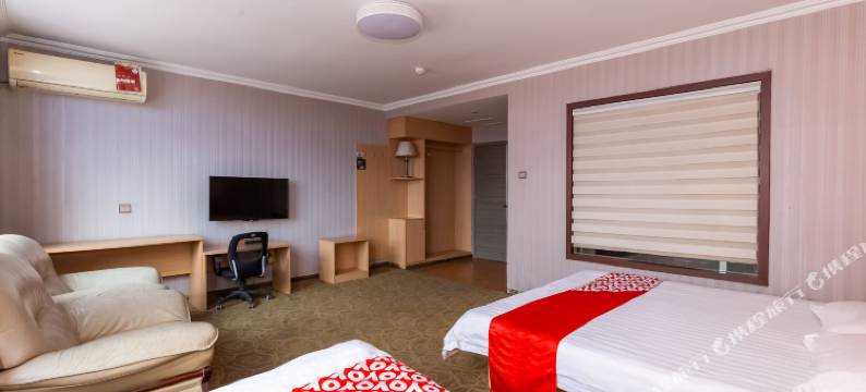 龙港湾主题酒店(青岛崇阳路店)图片